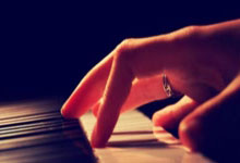 亚博体育官网：[中超]奥斯卡直塞禁区 武磊插上抽射得分.